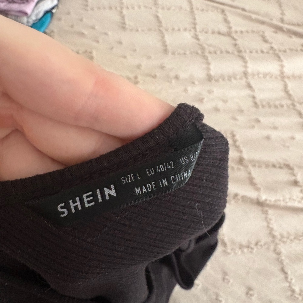 SHEIN Black Ribbed Top - Picture 4 of 4